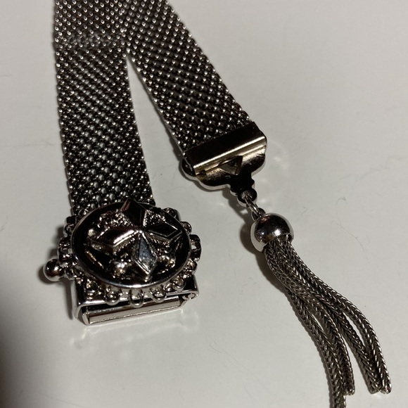 PAMAR VINTAGE SILVERTONE TASSEL MESH BRACELET - Picture 6 of 12